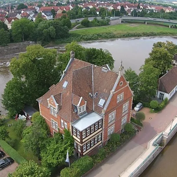Ferienwohnung INSELVILLA, hotel in Hameln