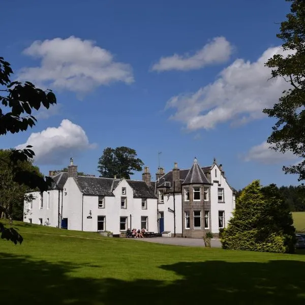 Saplinbrae Hotel and Lodges, hotel in Ellon