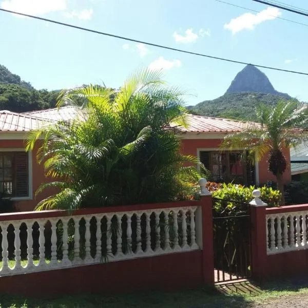 cocoa pod studio, hotel v destinaci Soufriere