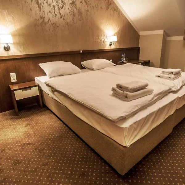 Hotel Tatarscy - ENERGYLANDIA – hotel w mieście Kalwaria Zebrzydowska