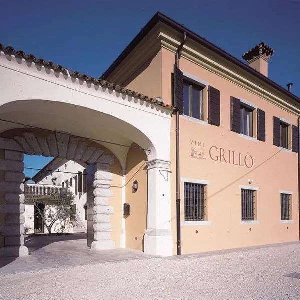 Agriturismo Grillo Iole Winery، فندق في Torreano