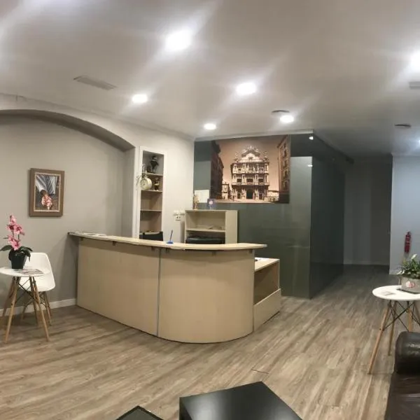Alojamientos Iruña, hotel v destinaci Pamplona