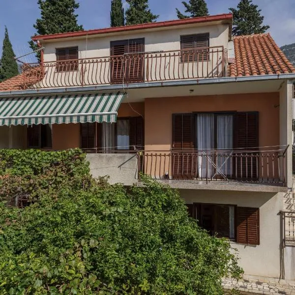 Apartmani Jordana, hotel a Komiža