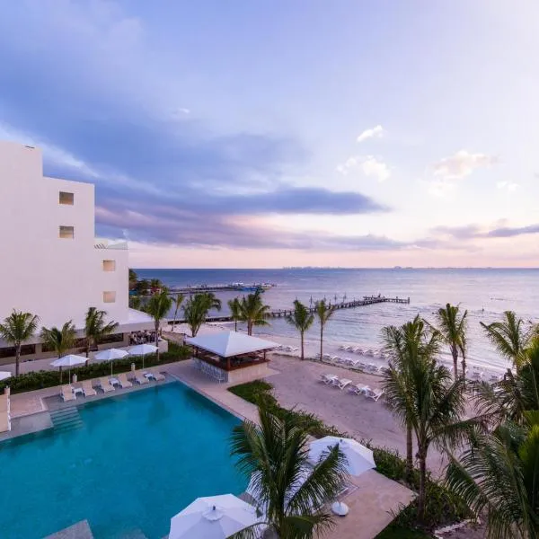 Izla Beach Front Hotel, hotel in Isla Mujeres