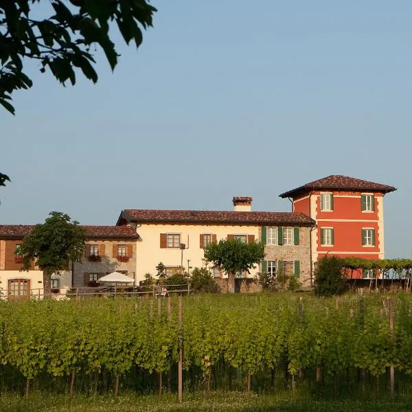 Alloggio Agrituristico CORTE SAN BIAGIO、Corno di Rosazzoのホテル