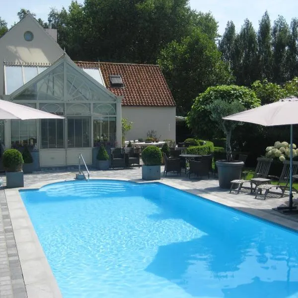 Boutique hotel Het Bloemenhof, hotel in Dudzele