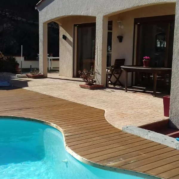 Villa dans les hauteurs de Collioure, hotel in Collioure