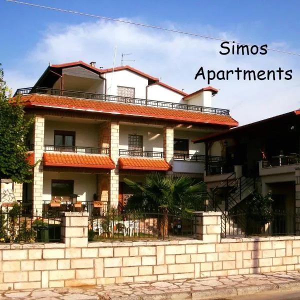 Simos Apartments、コリノスのホテル