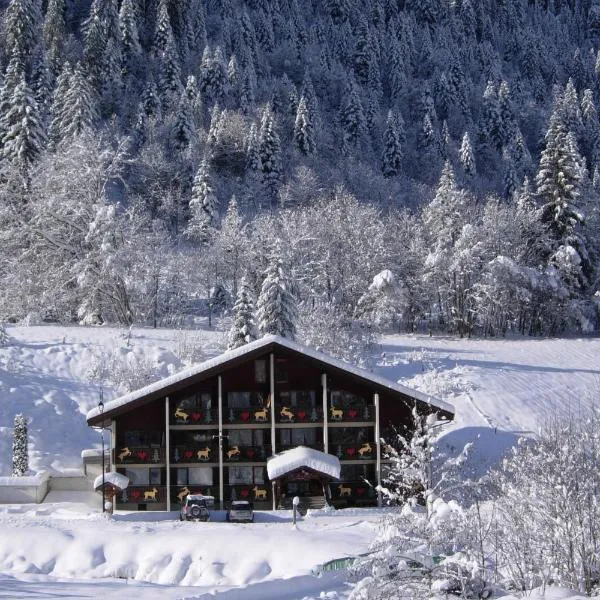 Au Bois de Lune, hotel in Châtel