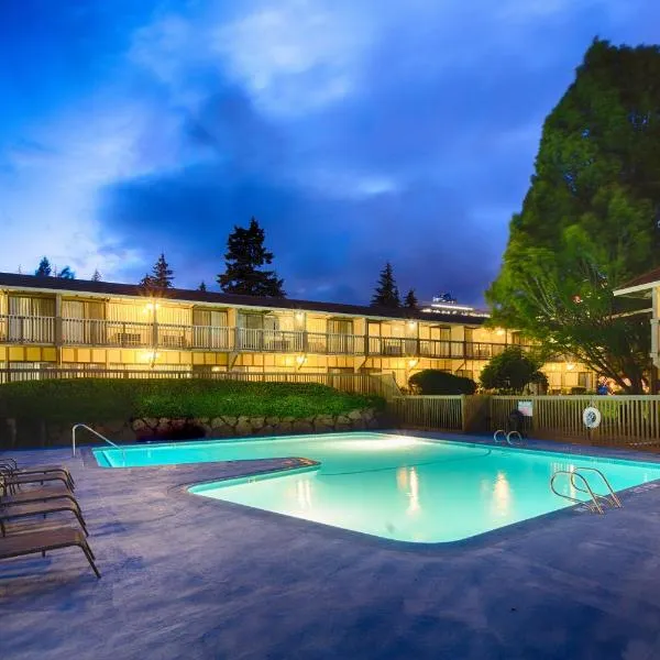 커크랜드에 위치한 호텔 레드 라이언 호텔 벨뷰(Red Lion Hotel Bellevue)