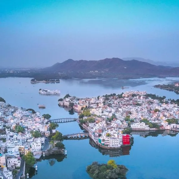 Oolala - Your lake house in the center of Udaipur, ξενοδοχείο στο Ουνταϊπούρ