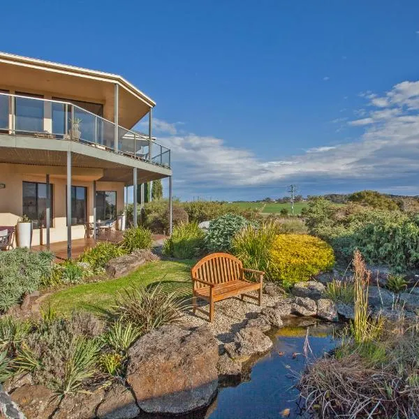 Hilltop Apartments Phillip Island, hotel en Smiths Beach