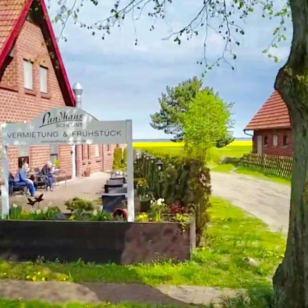 Landhaus Schlunt, hotel in Wustrow