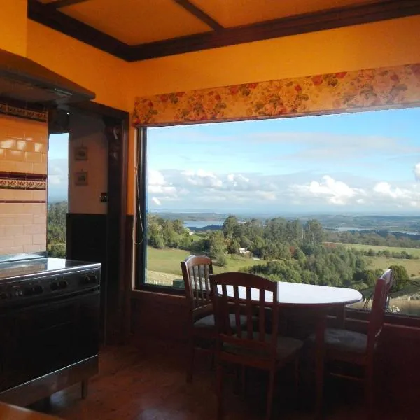 A Cottage with a View at Tudor Ridge, hotel in Avonsleigh