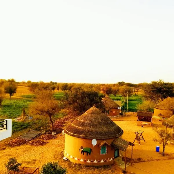 Desert Nights, hotel en Lachhmangarh Sīkar