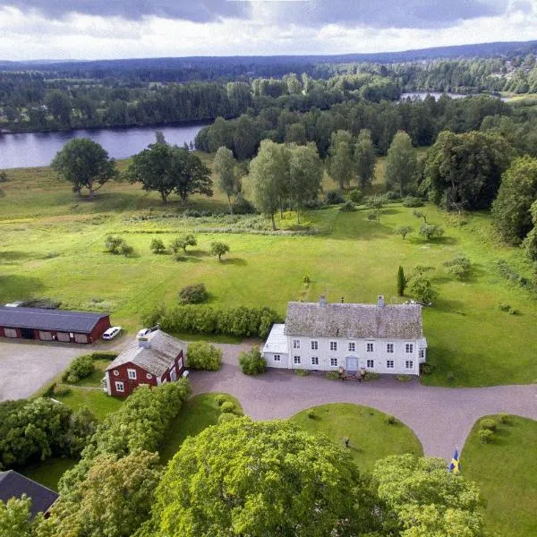 B&B Kvarntorps Herrgård, hotel v destinaci Forshaga