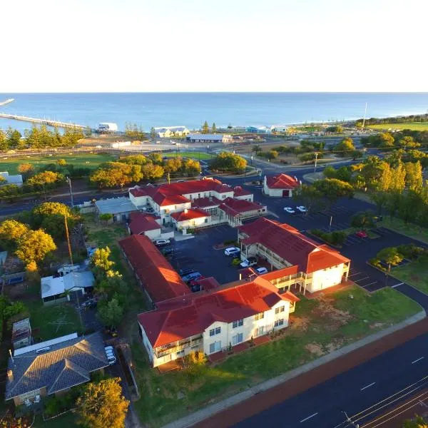 Esplanade Hotel Busselton, hótel í Busselton