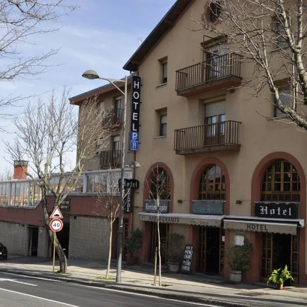 Hotel Tres Arcos, viešbutis mieste San Lorenso de El Eskorialis