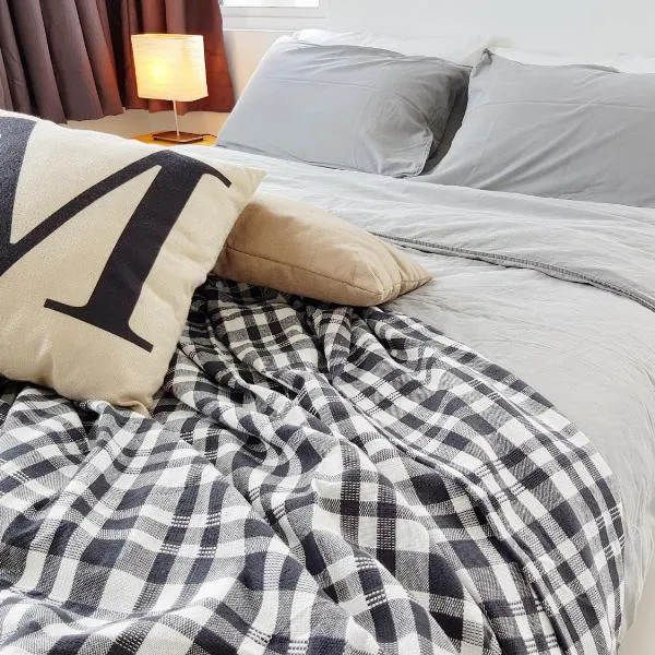 No.1 The Muji @ Puchong Skypod Residence, hotel in Puchong