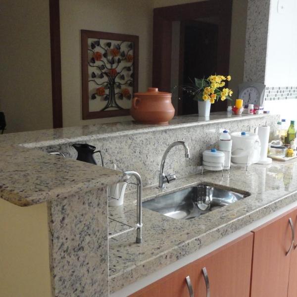 Prainha Lindo Apto com 02 quartos e 02 vagas de garagem - Foto 3