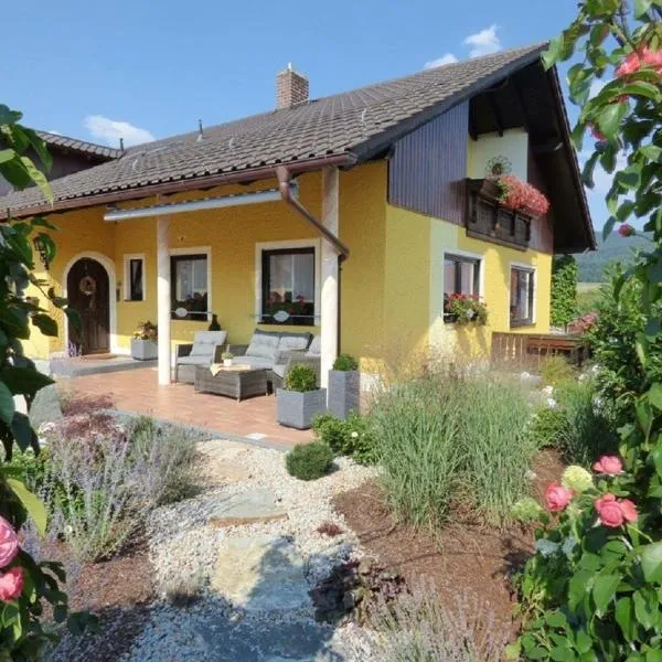 Landhaus Simon, hotel en Gleißenberg