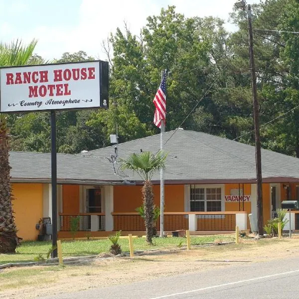Ranch House Motel Marksville, hotel di Marksville
