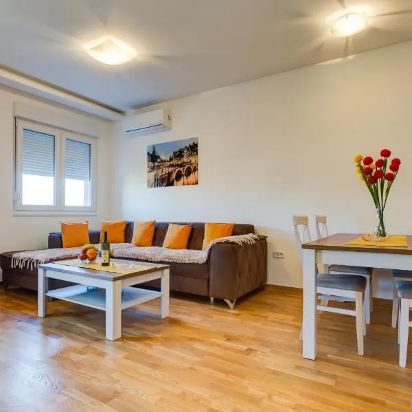 Piano Apartments Delta City, hotel in Podgorica
