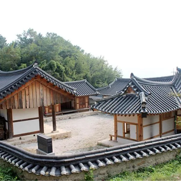 Dobong Seodang, hotel in Songsŏl-li