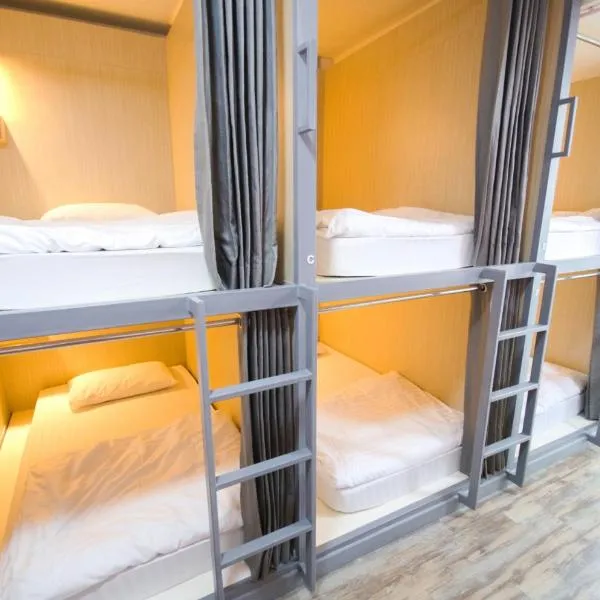 Good Day Hostel, hotel a Bangkok