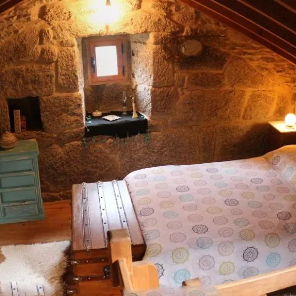 Bodega rural tipo loft, hotel in Oroso