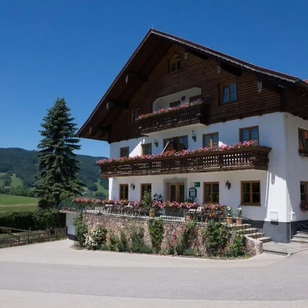 Bauernhof Kasleitner, hotel v destinaci Zell am Moos
