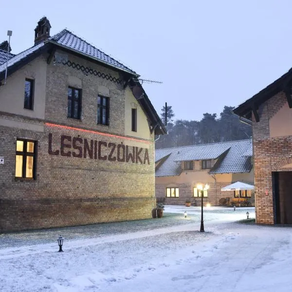 Pensjonat Leśniczówka, hotel di Słubice