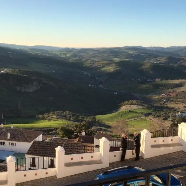 Villa Marisa, hotell i Zahara de la Sierra