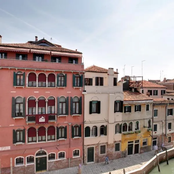 Palazzo Schiavoni Residenza d'epoca & Suite-Apartments, hotel v Benátkách