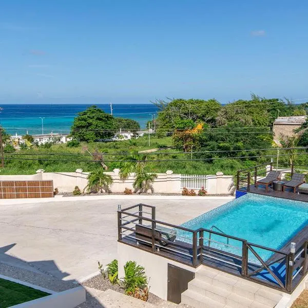 Luxury 2BR Home facing Beach w/Pool Montego Bay #5, hotell i Rose Hall