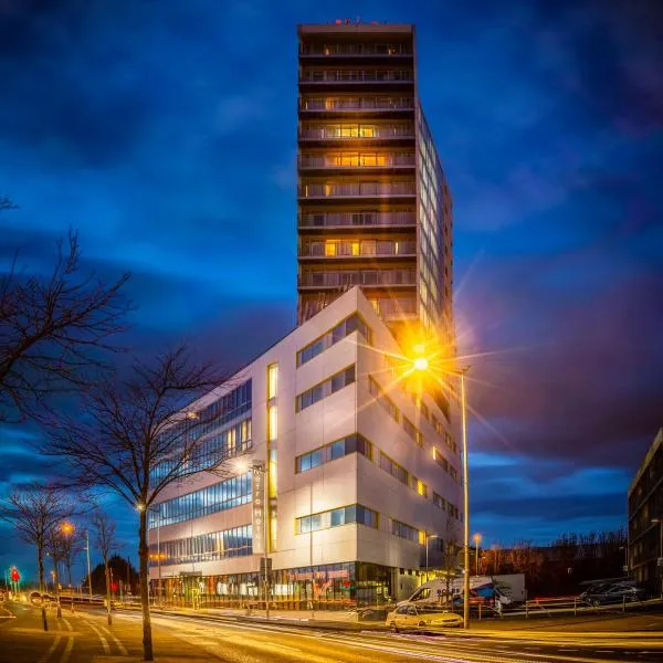 Metro Hotel Dublin Airport, hotel in Crumlin