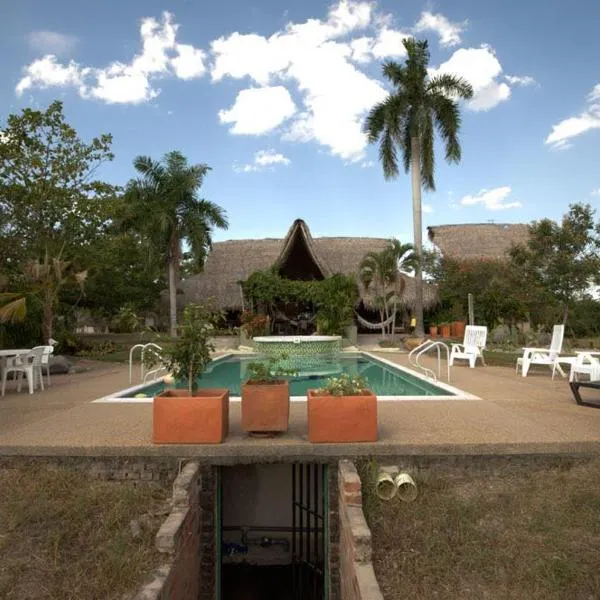 Casa los Almendros, hotel in Guamo