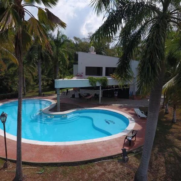 Finca Galicia, hotel di Sopetran