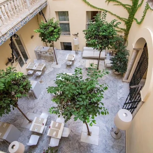 Petit Palace Santa Cruz โรงแรมในเซบีญา