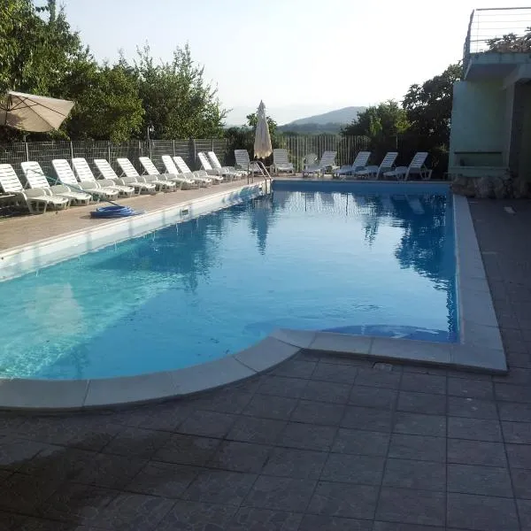 Consoli Crispino, hotel v destinácii Francolise