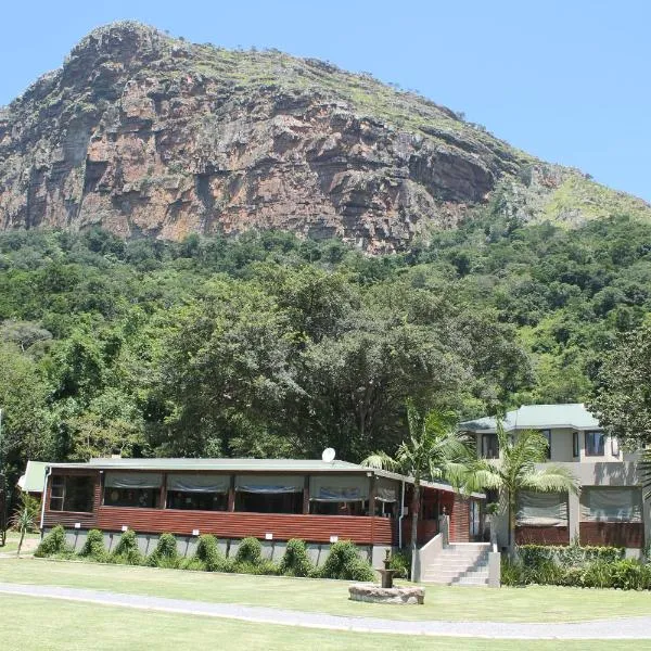 Port St Johns River Lodge, hotel en Umngazi Mouth