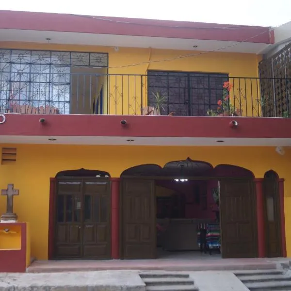 Hostal Las Cruces, hotel en Valladolid