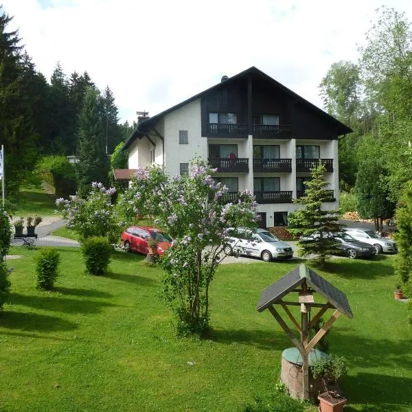 Landhaus am Forst - Apartments, hotel v destinaci Bad Alexandersbad