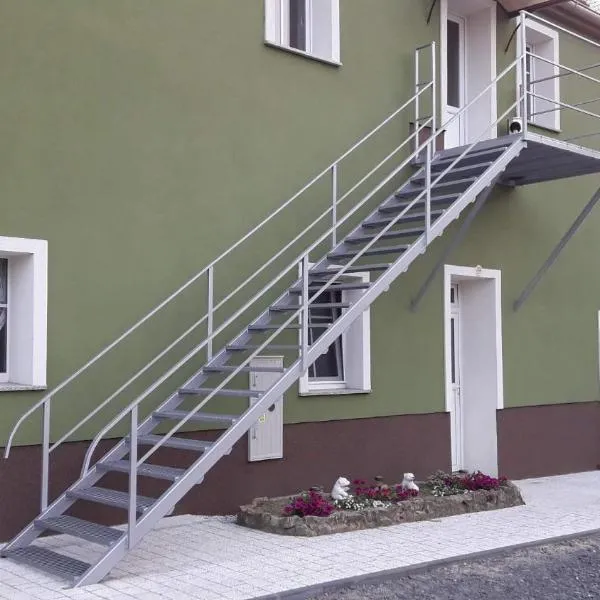 Gospodarstwo Agroturystyczne " GABRYSIA ", hotel v destinaci Wykroty