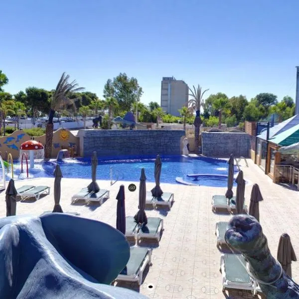 Camping & Bungalows Oasis, hotel v destinaci Oropesa del Mar