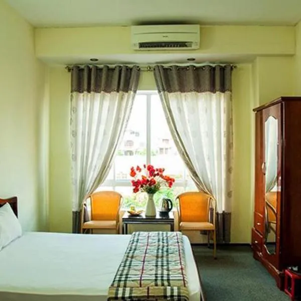 Ngoc Binh Hotel, hotell i Hue