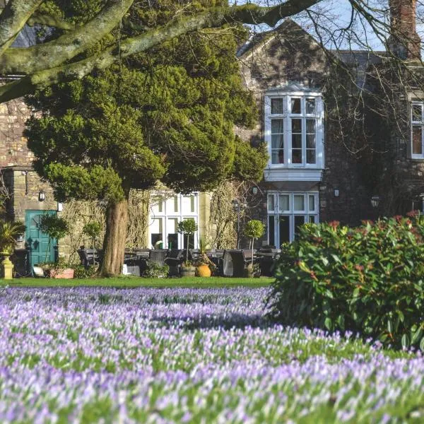 The Priory Hotel, hotel in Rogerstone