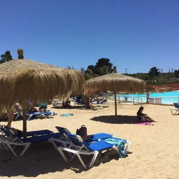 Laguna Bahía, Algarrobo，阿爾加羅沃的飯店