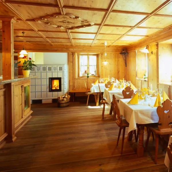 Gasthof Weisses Kreuz, hotel v destinácii Naturno