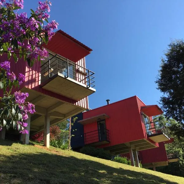 Latitude Lodge, hotel v destinaci Cunha